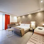 Aria Hotel