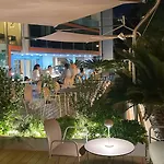 阿丽亚酒店 4*