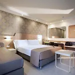 阿丽亚酒店 4* 里米尼