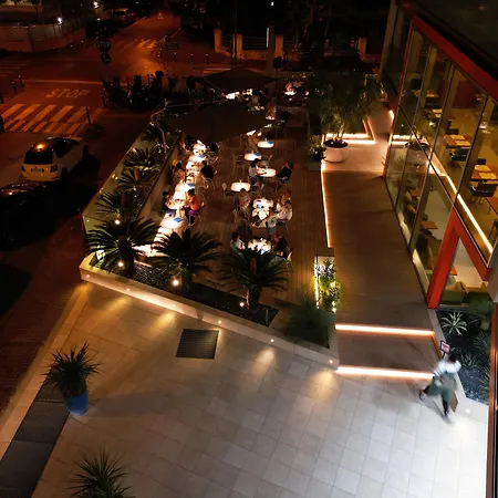 Aria 4*